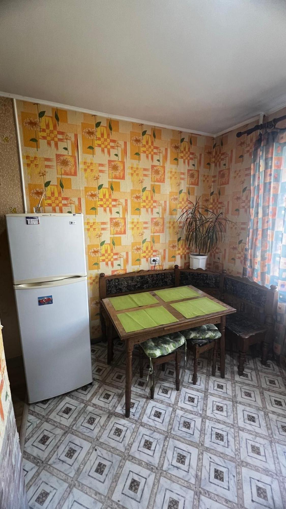 Apartment On Bukovinska 罗夫诺 外观 照片
